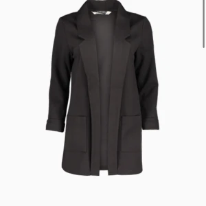 Blazer - Svart blazer i storlek 34.