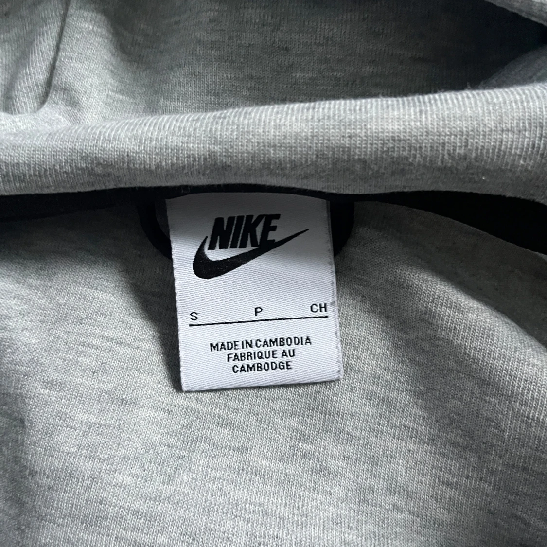 Grå zip-hoodie från Nike med huva - 3
