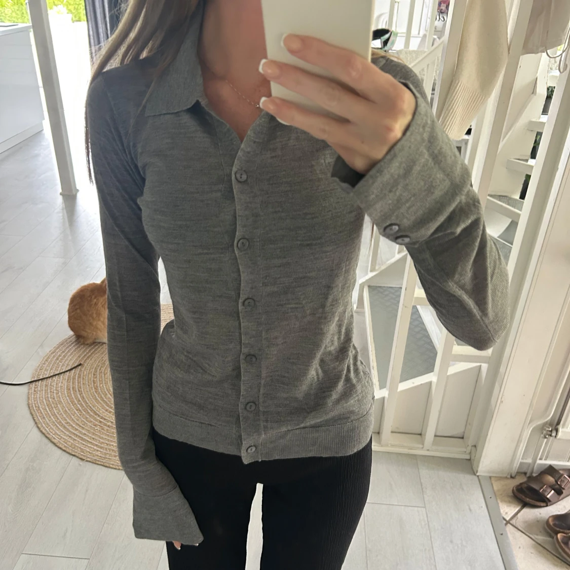 Grå långärmad skjorta i ull