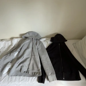 Jack & Jones hoodie i grått  - .