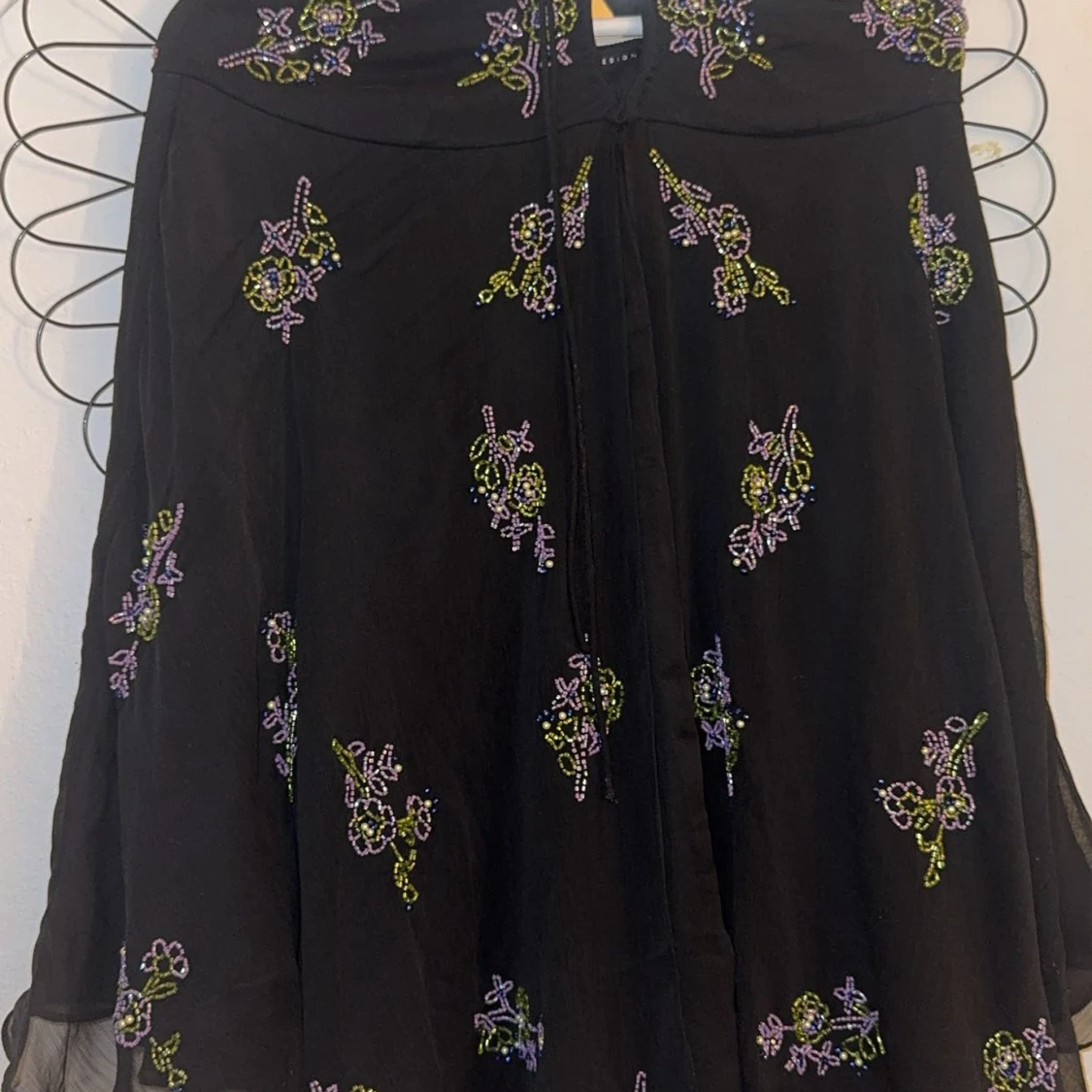 Svart blommig kortklänning ASOS - 3