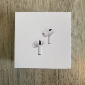 Air, pod PRO generation 2 - Funkar helt utan problem, Alla tillbehör följer med, Skicka gärna prisförslag.