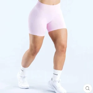 Dfyne impact shorts - Endast använda en gång dfyne shorts i impact modellen!💫 Väldigt värt att köpa här då man måste betala frakt + tull om man beställer från dfynes hemsida💗