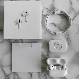 AirPods Pro (2nd gen) - Hej! Säljer mina AirPod Pro med aktiv brus reducering (ANC) dom funkar perfekt och fraktas samma dag så hör av er vid intresse ☺️