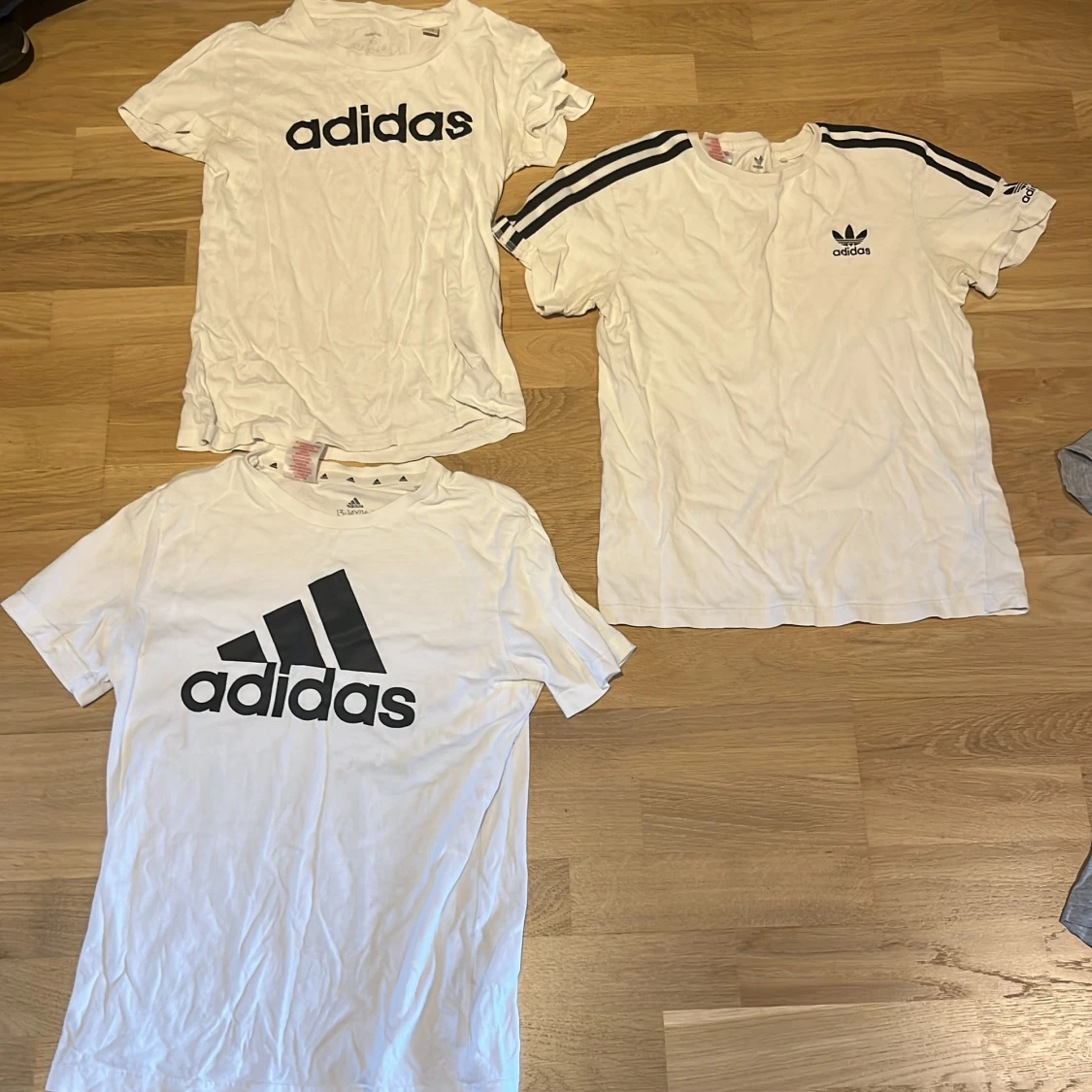 Adidas T-shirt