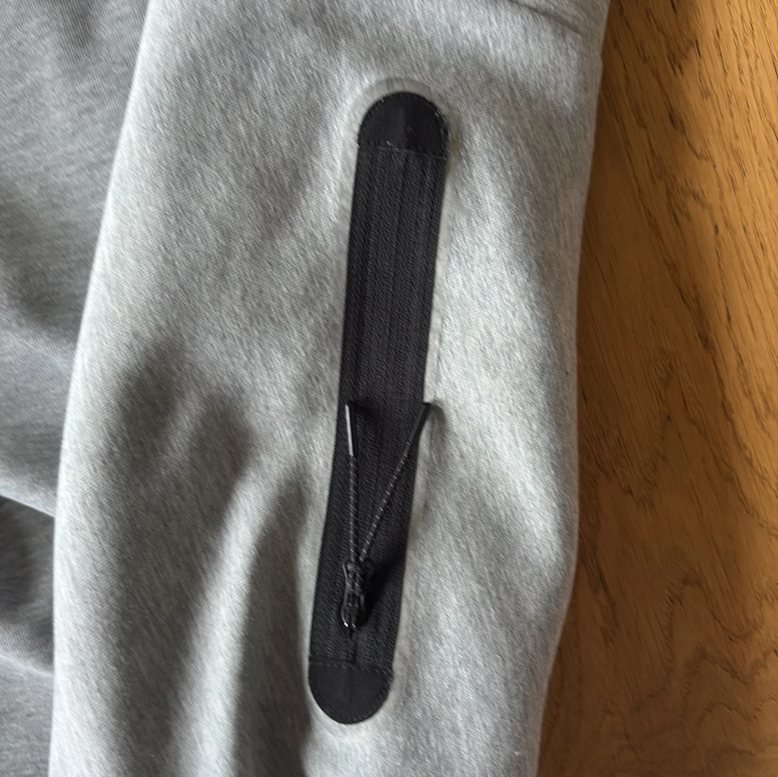 Grå hoodie från Nike  - 3