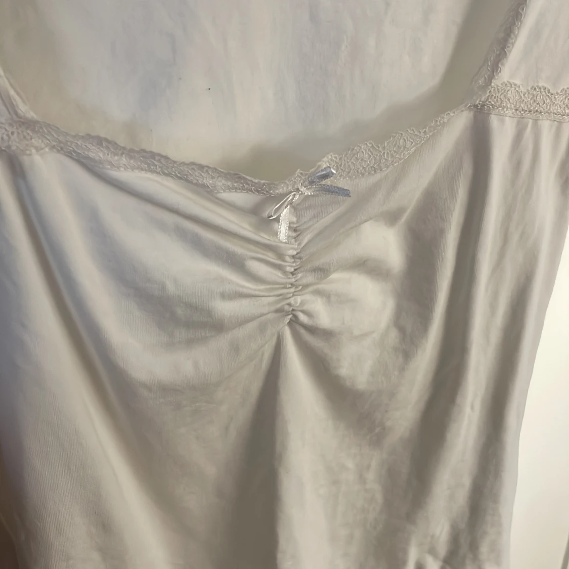 Vit spetsdetaljerad topp  - 3