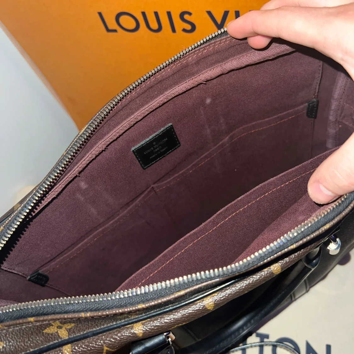 Louis Vuitton porte-documents voyage p - 4