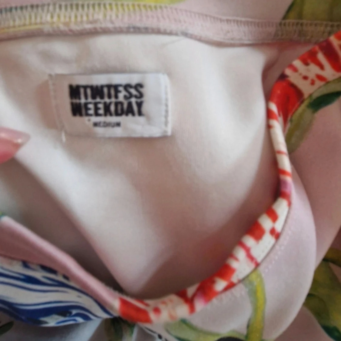 Blommig rosa tröja med lång ärm - 4