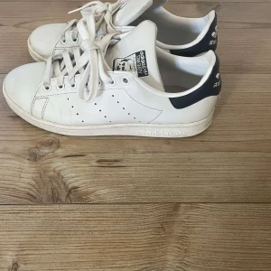 Vita Adidas Stan Smith sneakers - Jättesnygga, ej använda på ett tag