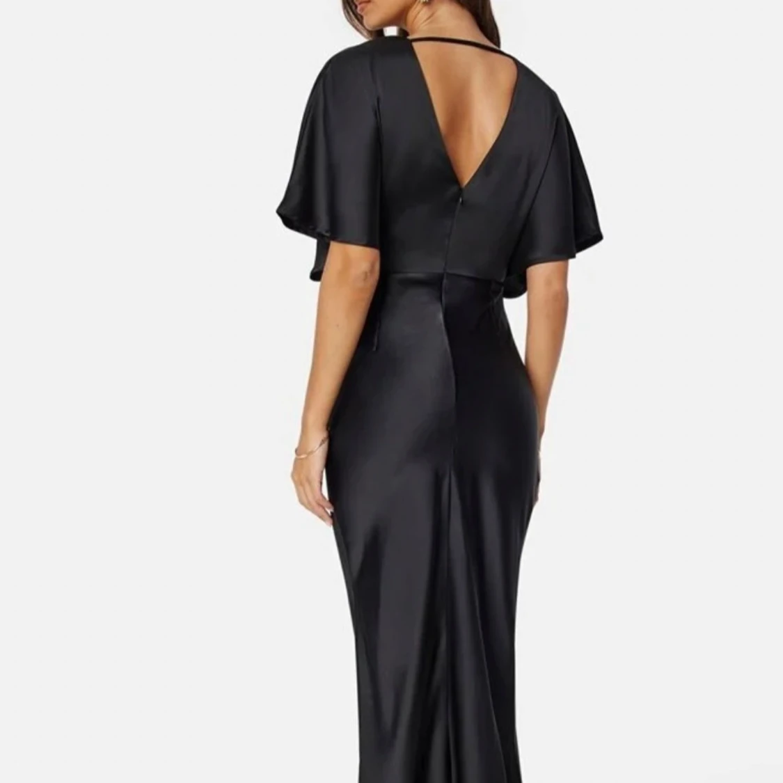 Svart långklänning i satin - 1