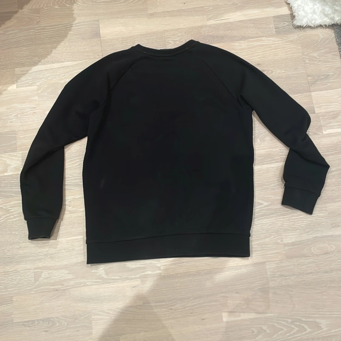 Svart tröja från Peak Performance - 1