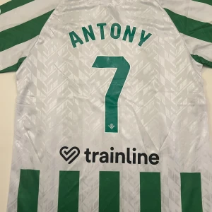 Antony 24/25 Real betis  - Storlek L. Aldrig använd. Replika. Tag finns på 