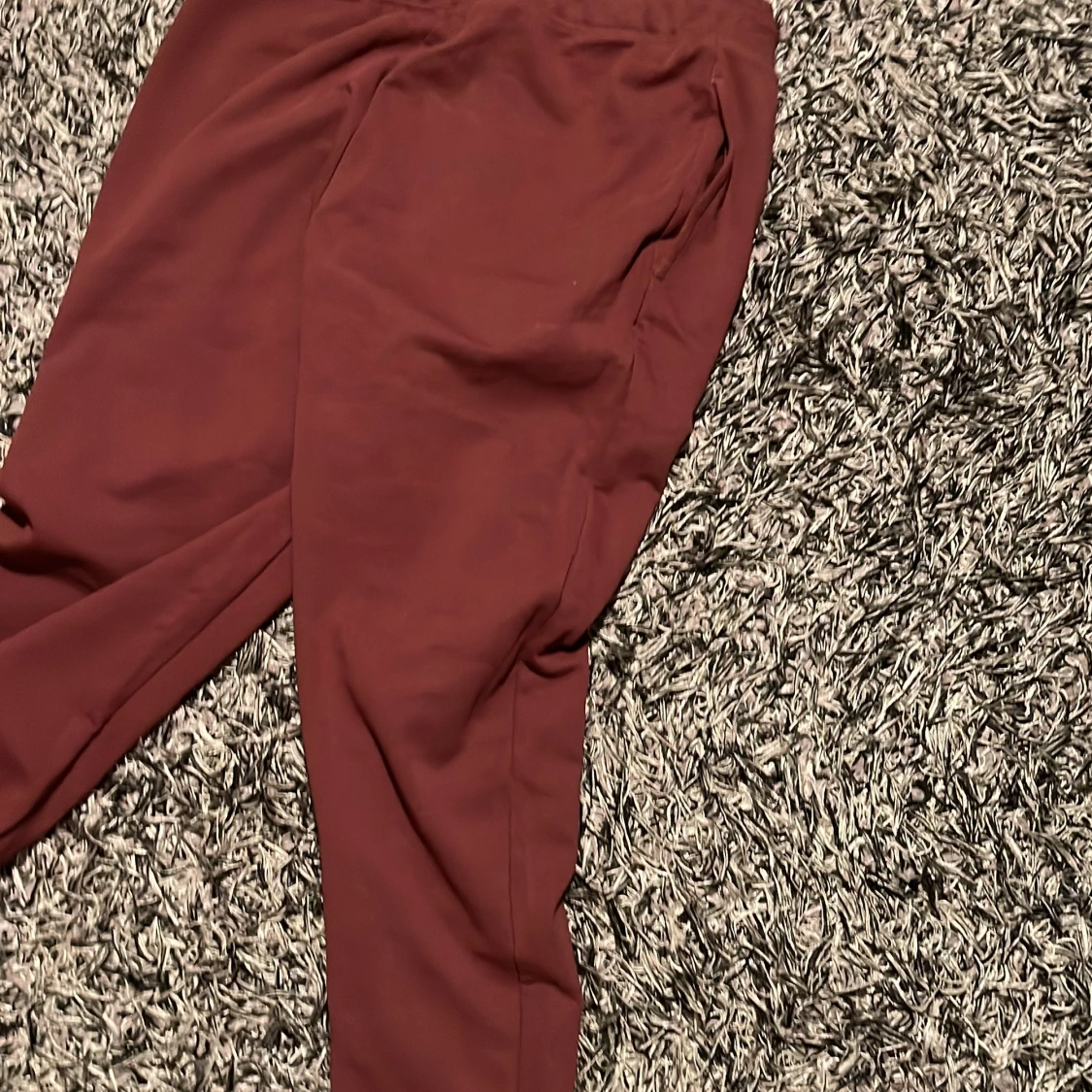 Vinröda mjukisbyxor från Hugo - 2