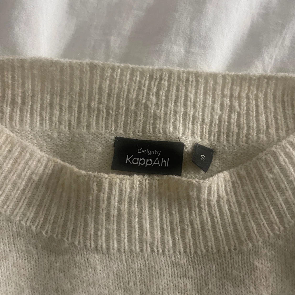 Beige stickad tröja från KappAhl - 2