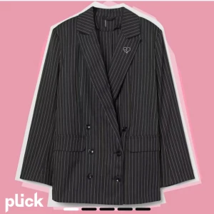 Svart kavaj från BlackPink - Säljer en svart Blackpink kavaj 