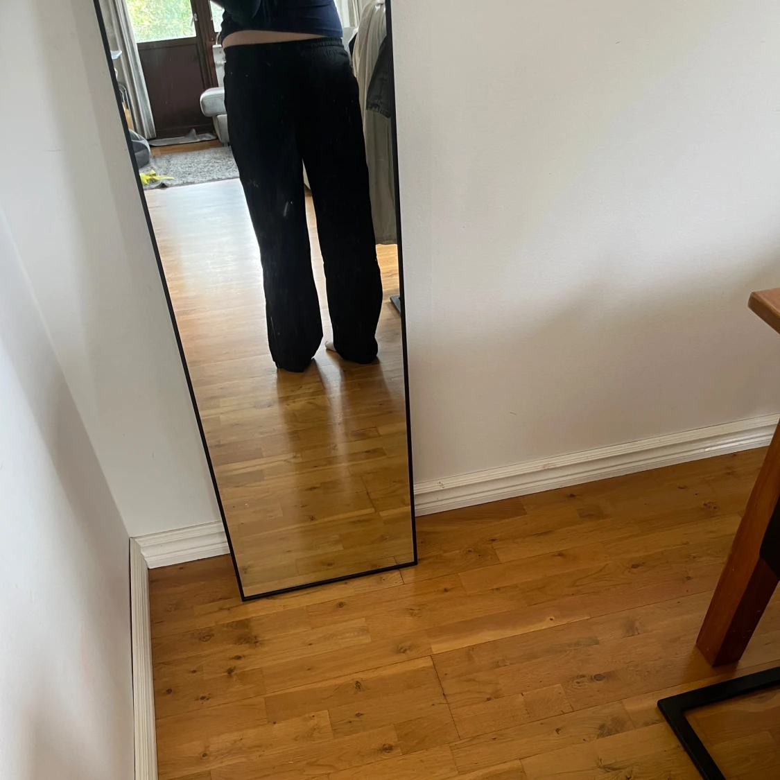  Svarta linnebyxor ifrån Lindex  - 1