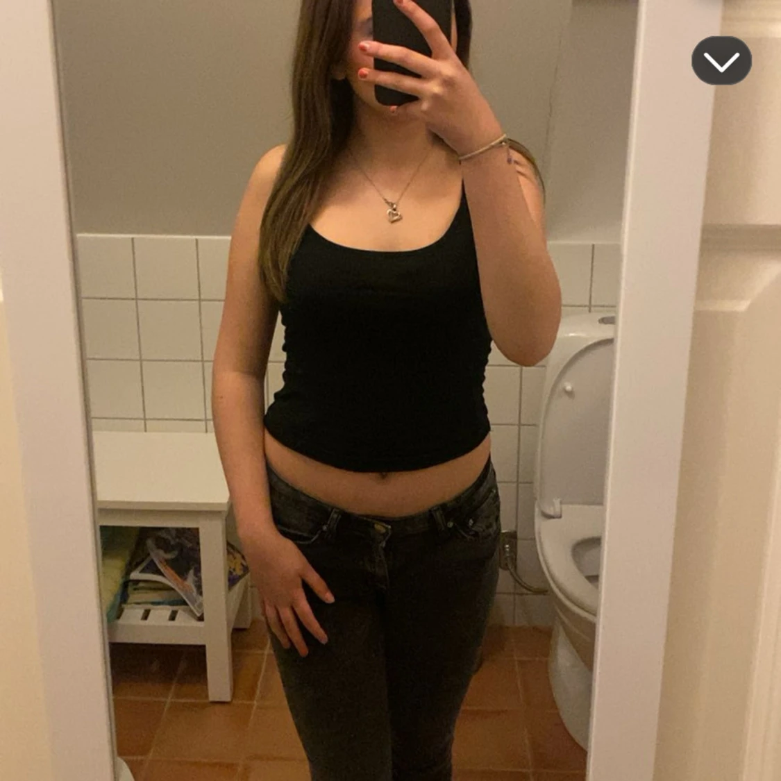 Mörkgrå jeansbyxor med låg midja - 1