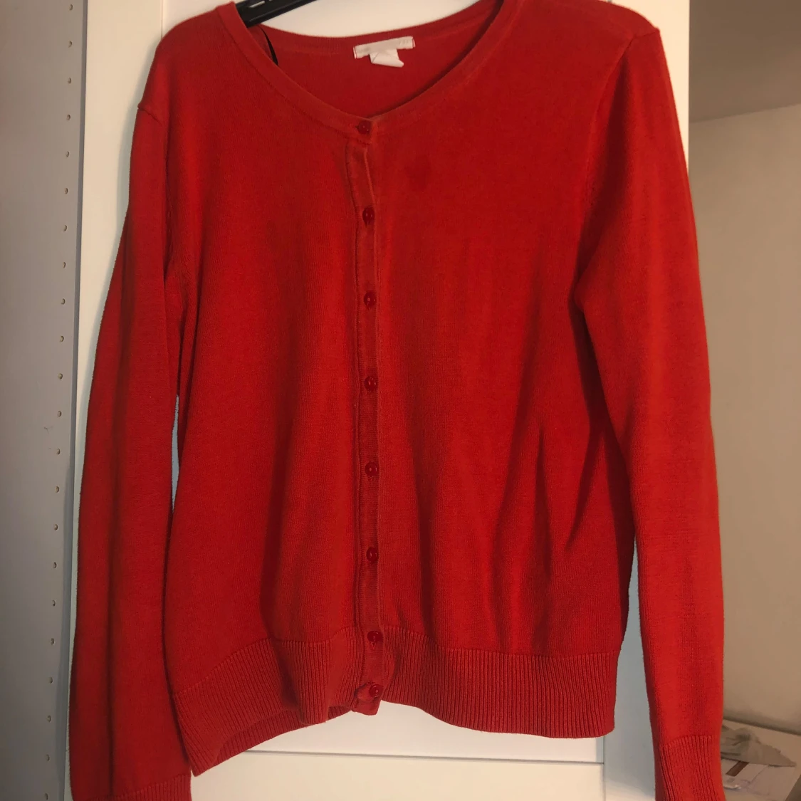 Röd kofta från H&M BASIC