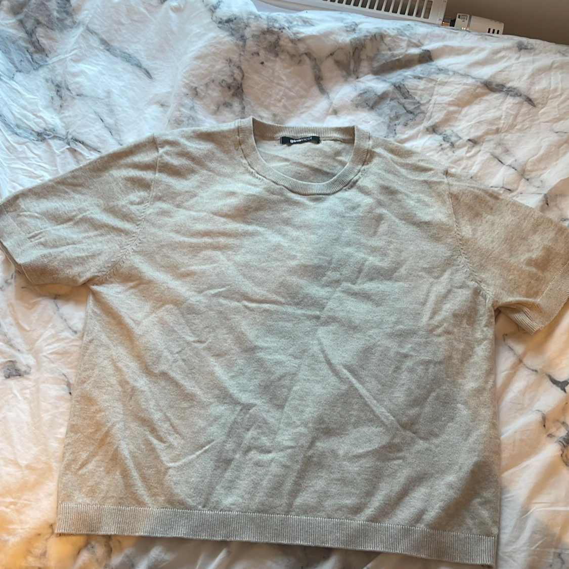 Beige stickad kortärmad tröja Gina Tricot