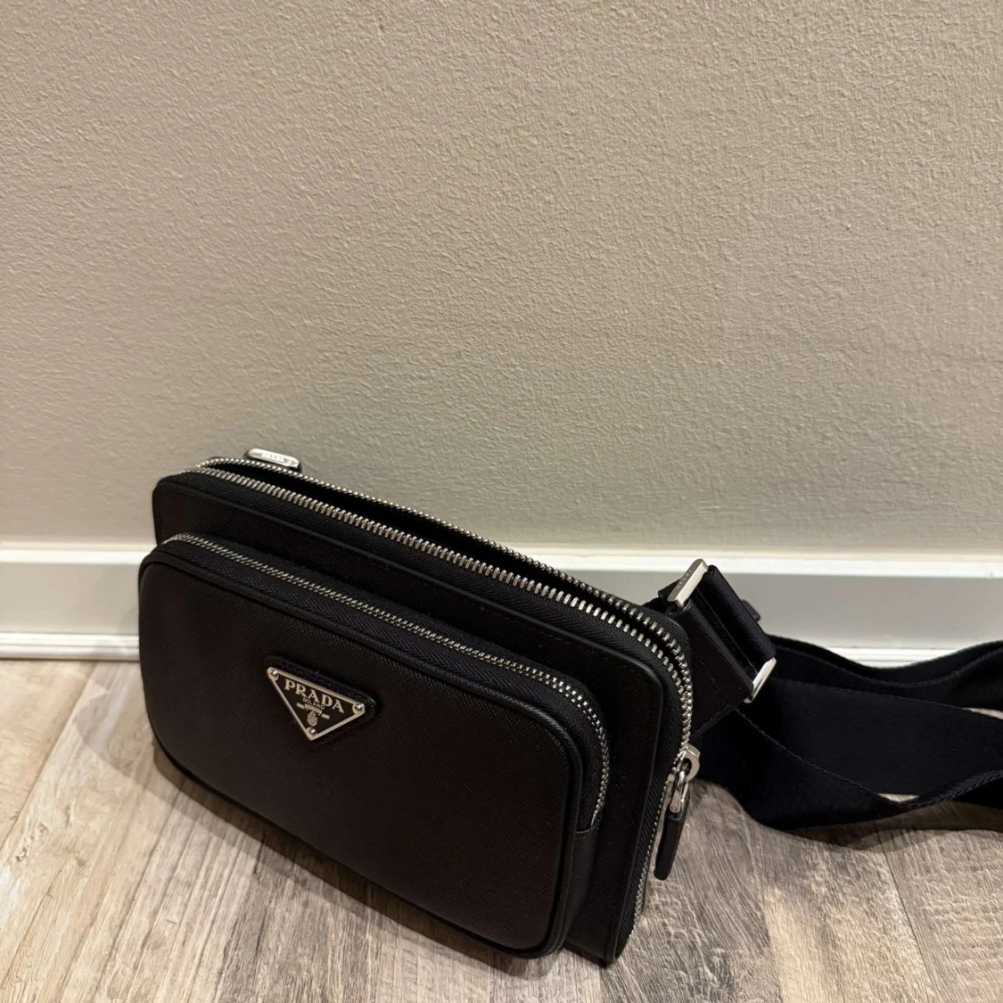 Svart axelväska från Prada i skinn (Byte✅) - 1