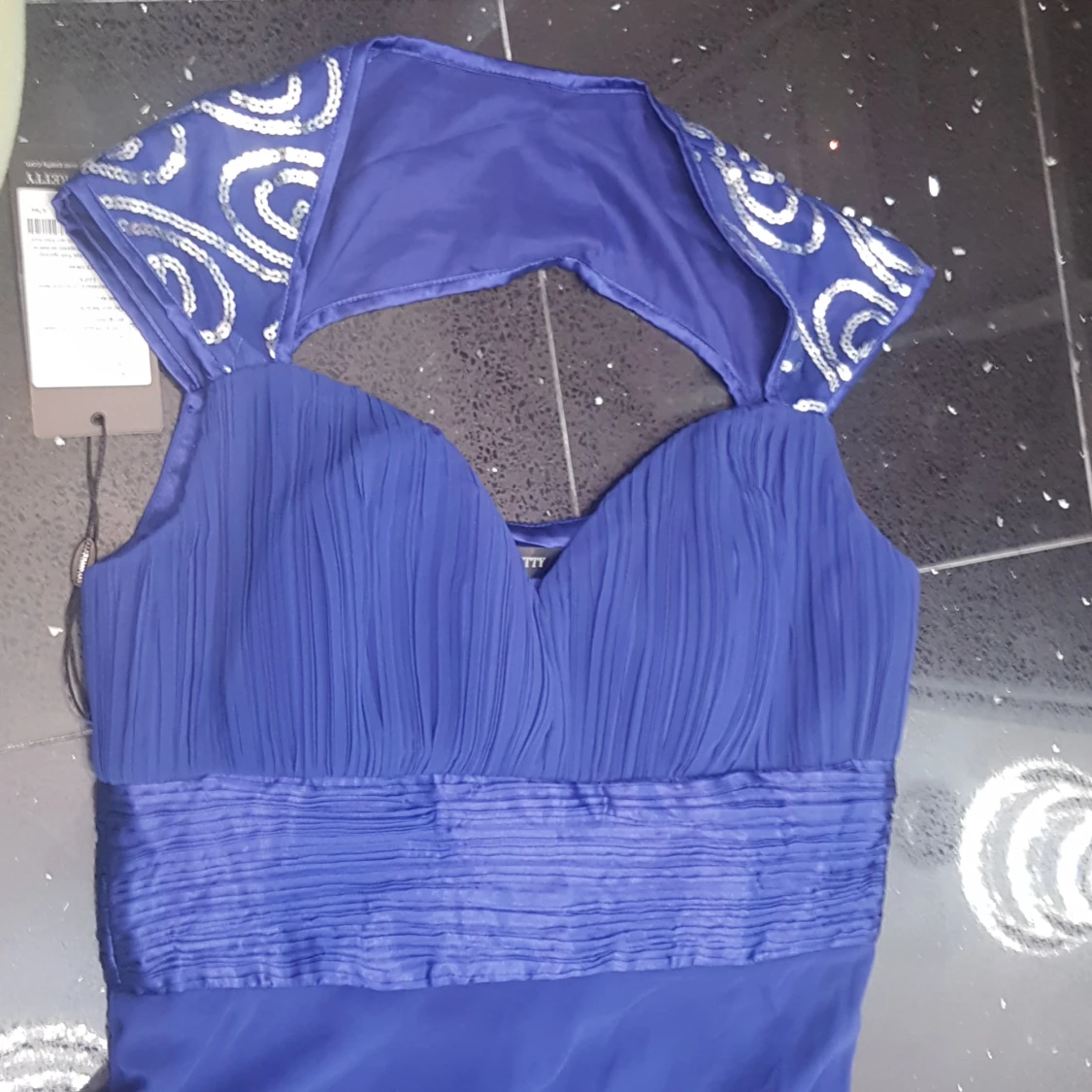 Blå långklänning med paljett-detaljer - 3