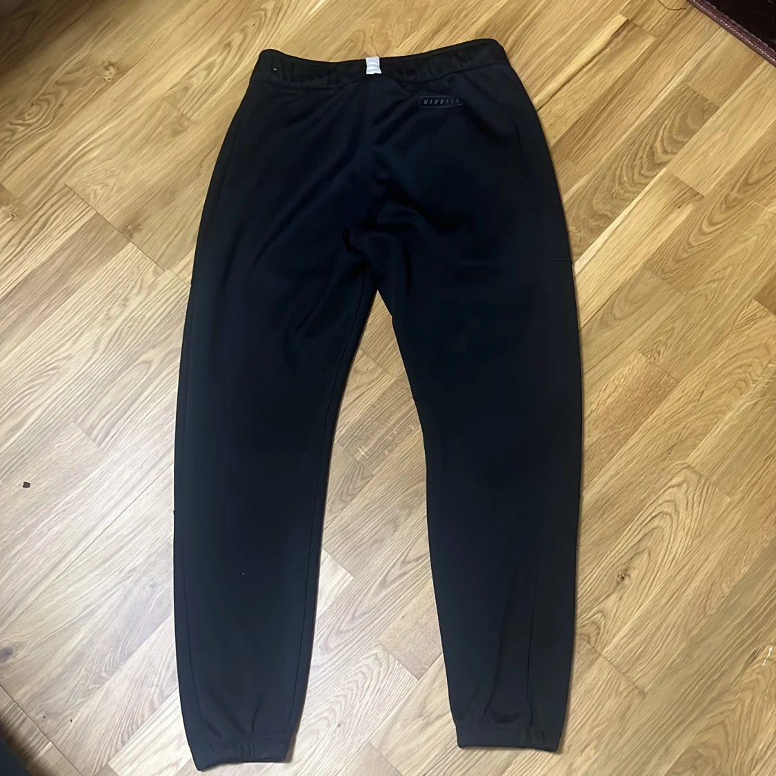 Svarta Nike Air mjukisbyxor M - 1