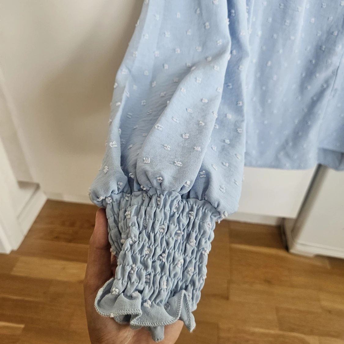 Ljusblå skjorta med struktur från SHEIN - 2