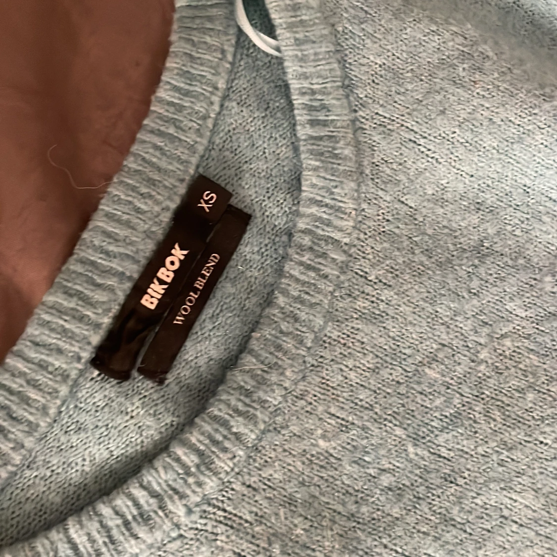 Ljusblå ulltröja från Bik Bok XS - 1