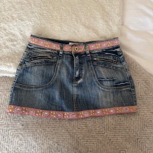 Minikjol - ❤️REA❤️ lägger ut igen, nu med lägre pris! 3 för 2 gäller på alla annonser, billigast blir gratis☺️ Kan ge ännu mer rabatt vid köp av fler plagg än så, allt ska bort!