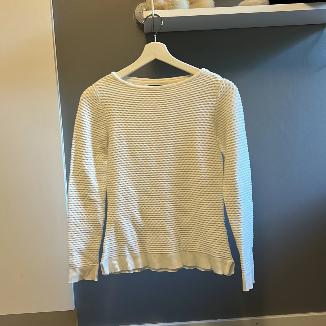 Vit tajt långarmad tröja - 1