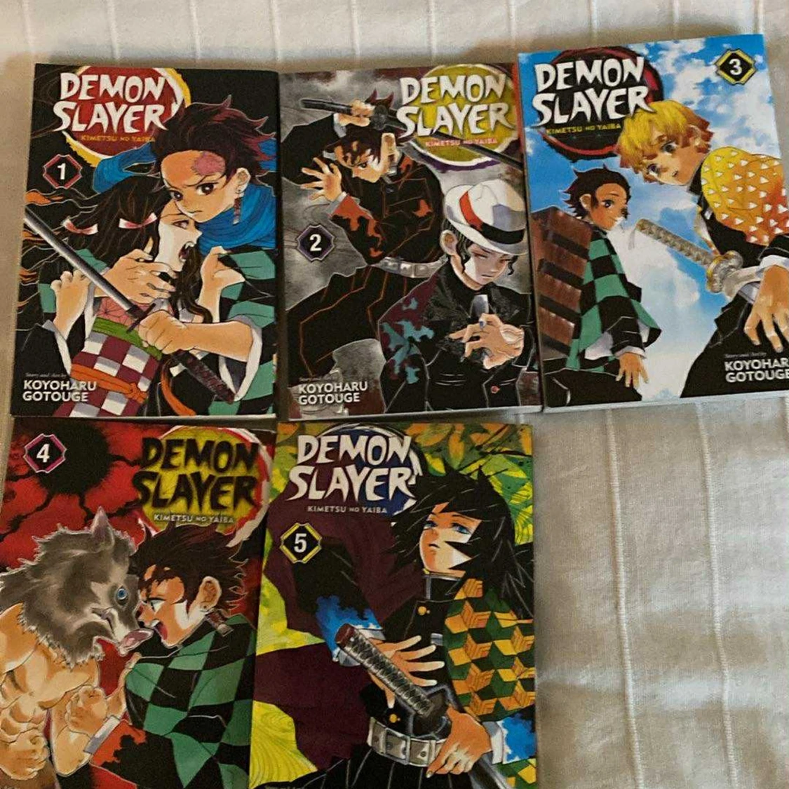 Demon Slayer: Kimetsu no Yaiba Vol. 1-5 - 1