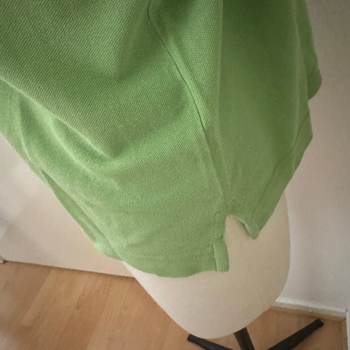 Grön pikétröja från Lyle & Scott. Stl M - 3