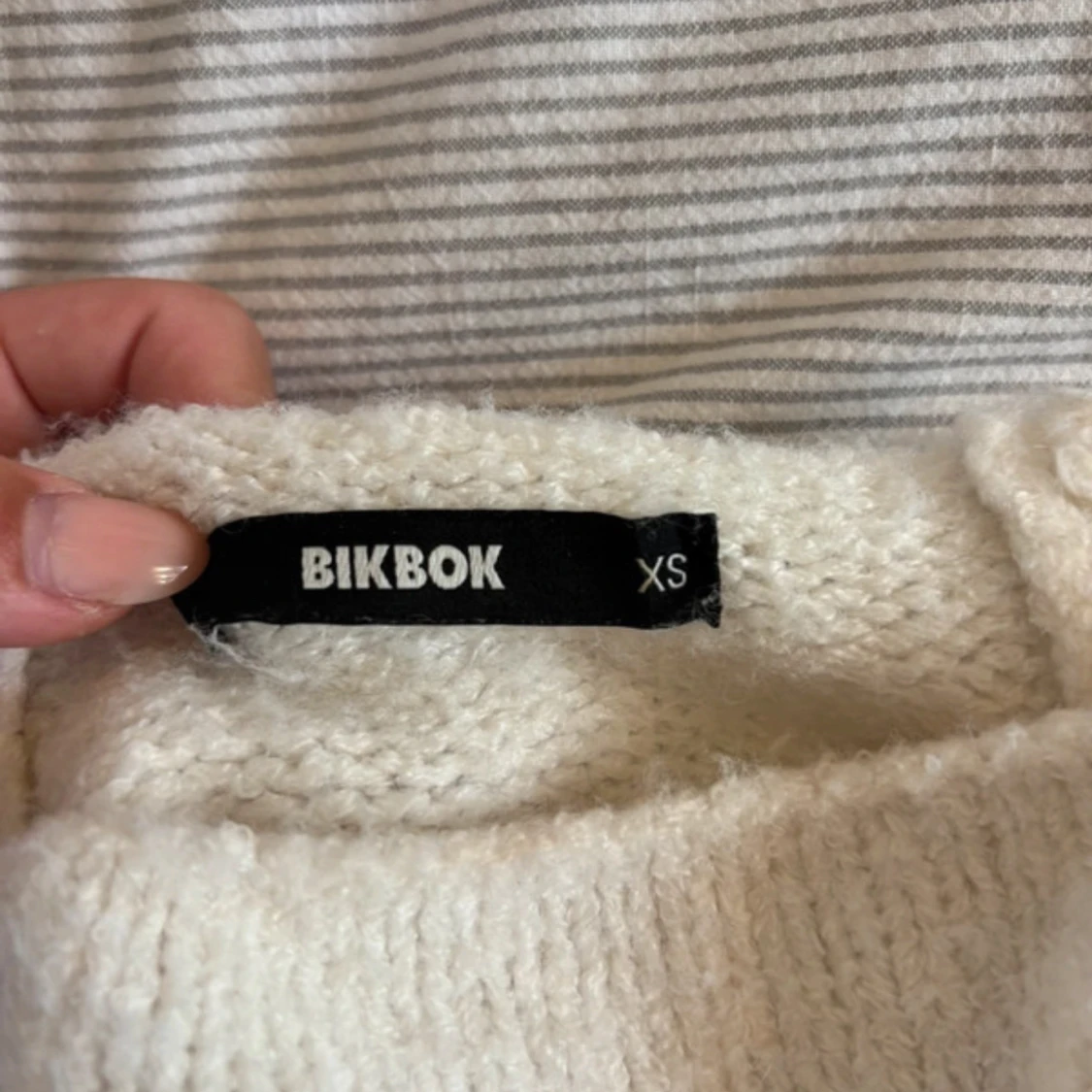 Vit oversized stickad tröja Bikbok - 2
