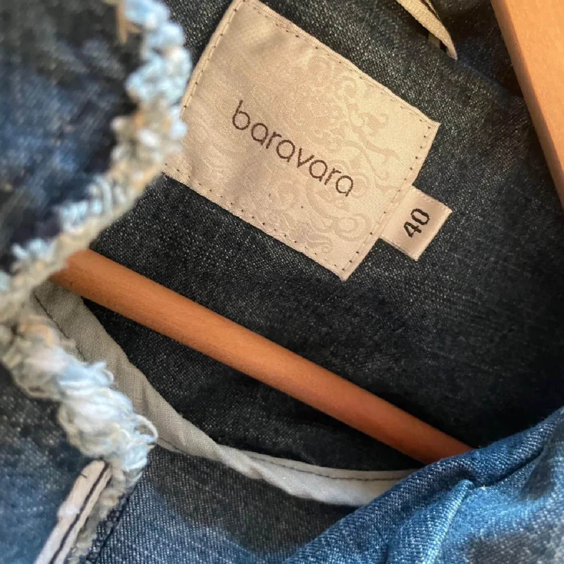 Jeanskavaj från Baravara, storlek 40 - 1