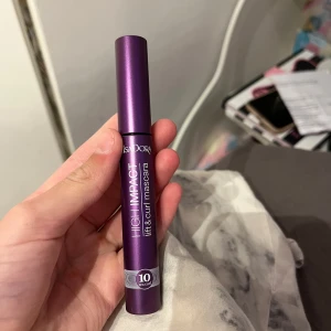High Impact Lift & Curl Mascara - Fin och bra maskara från IsaDora.