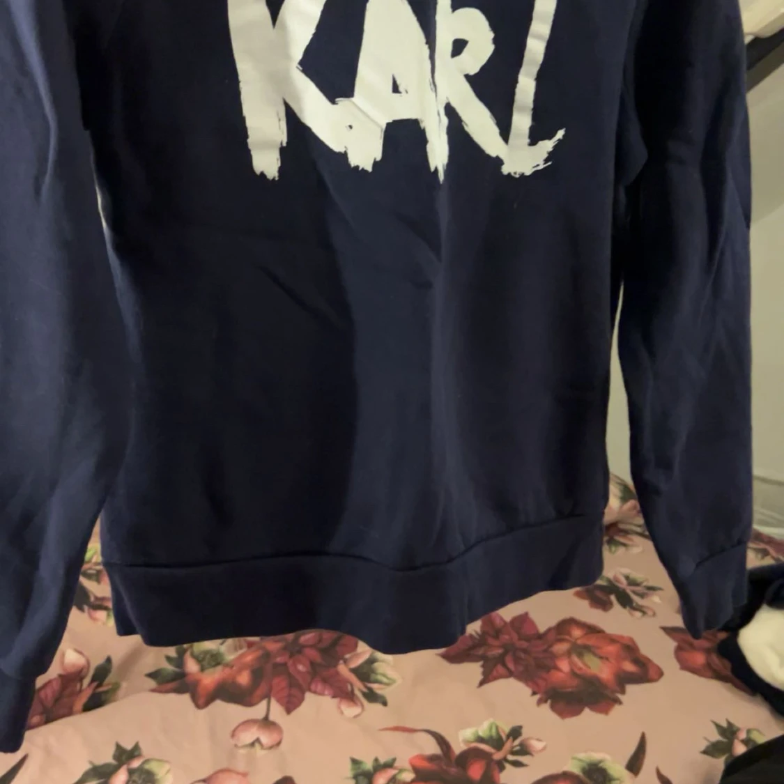 Mörkblå sweatshirt från Karl Lagerfeld - 1