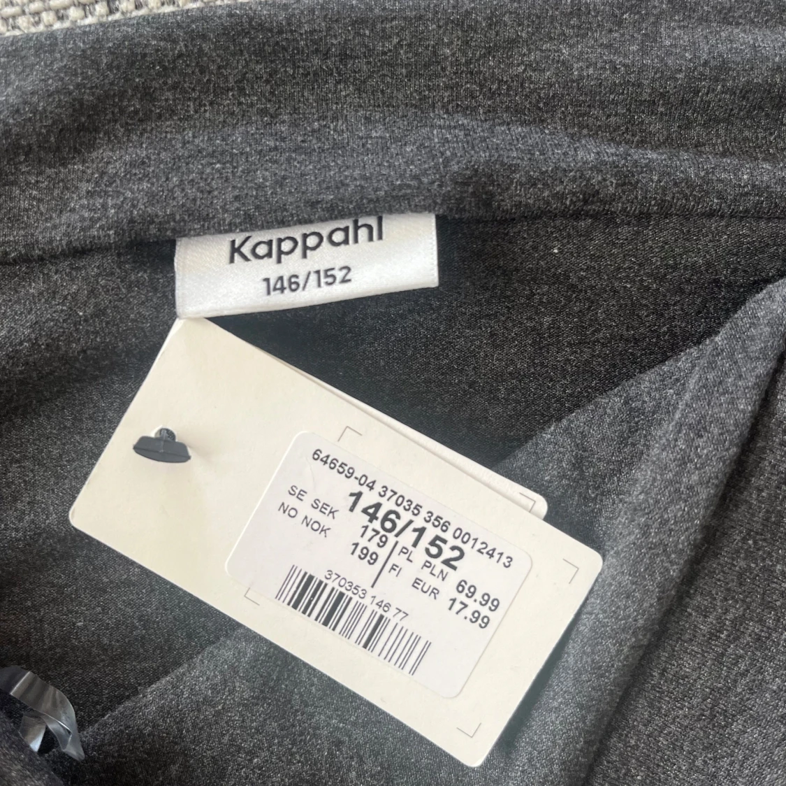 Mörkgrå/svart offshoulder topp  - 3