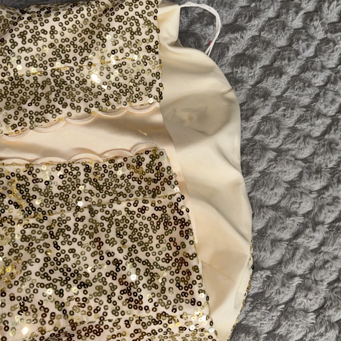 Champagnefärgad bal/fest paljettklänning med tyll - 3