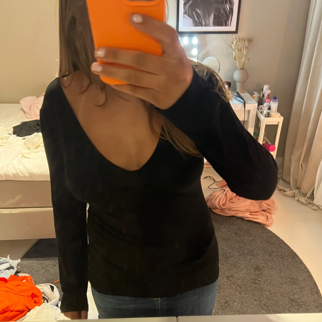 Svart långärmad topp med v-ringning från Artillery