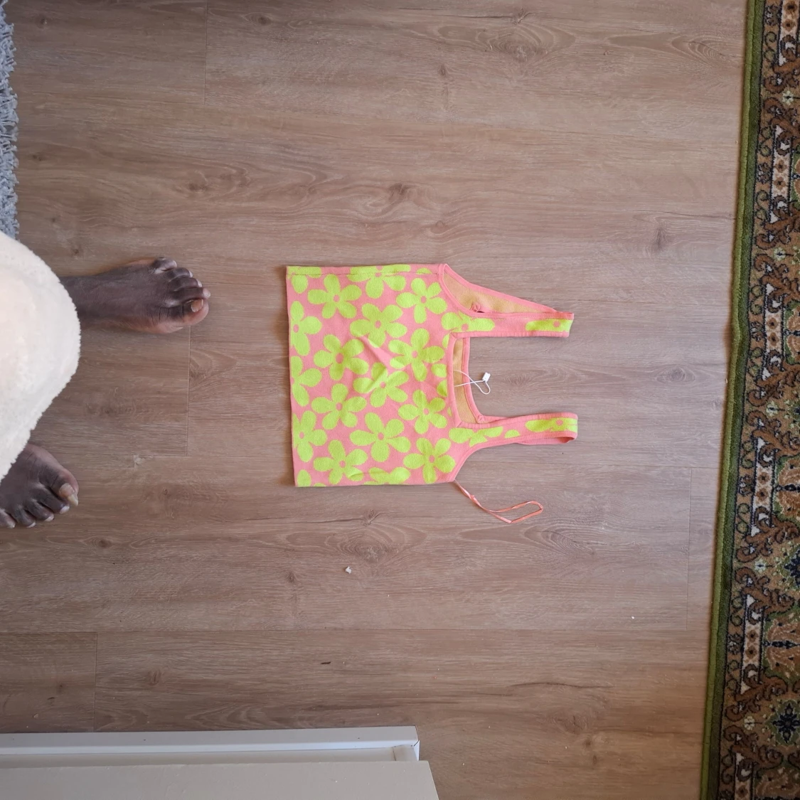 Blommig shoppingväska i neonfärger - 1