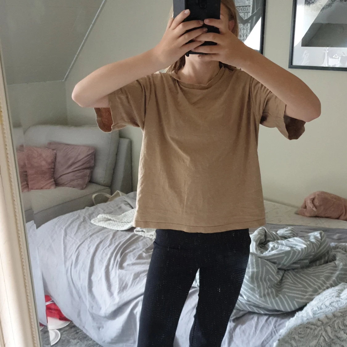 Beige basic t-shirt i bomull - 1