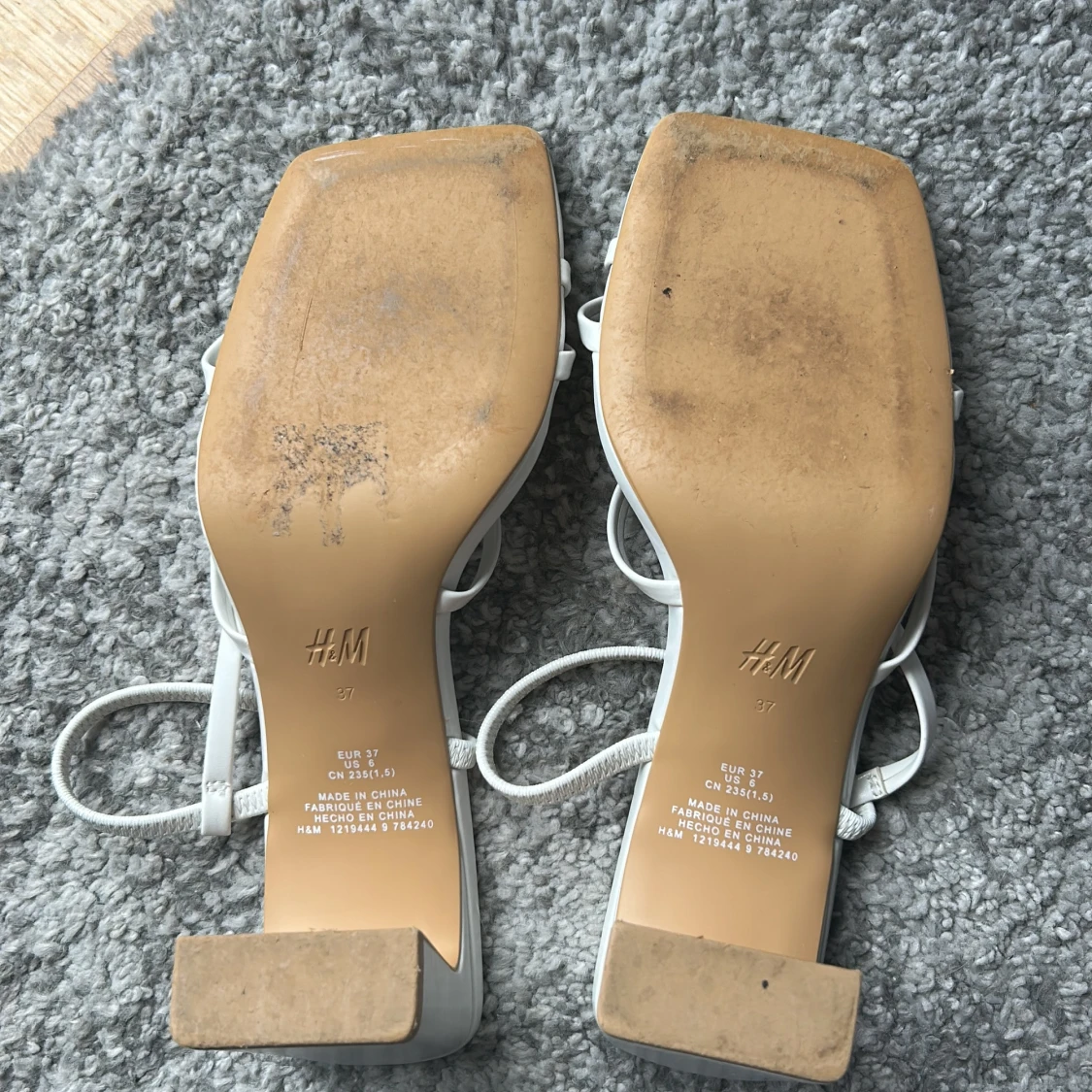 Vita sandaler med klack från H&M - 2