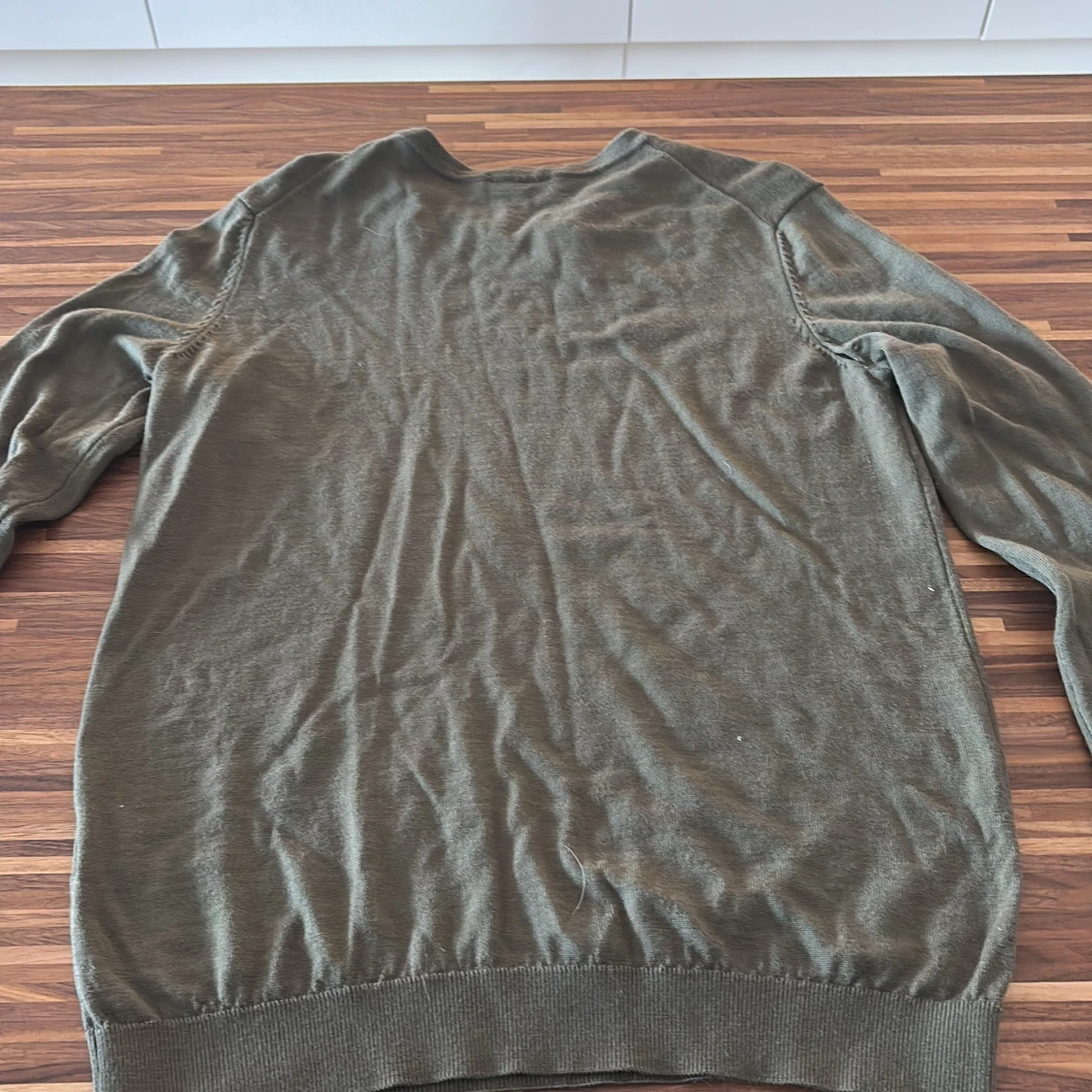 Olivgrön stickad tröja från Hugo - 1