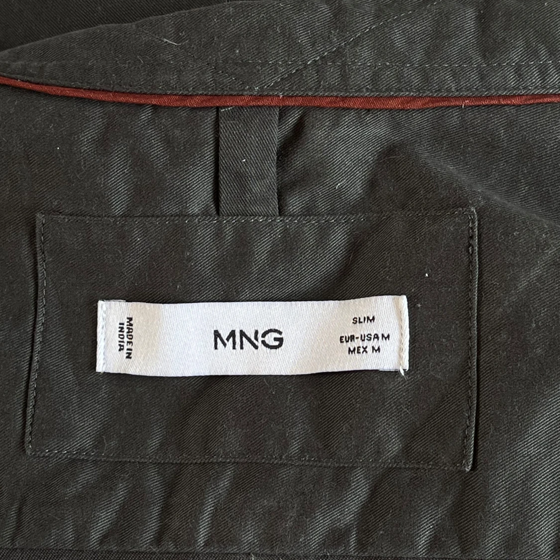 Grön skjorta från MNG - 2