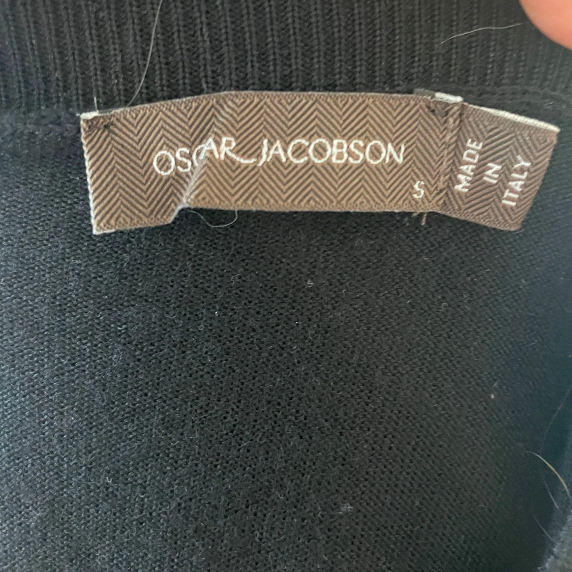 Svart tröja från Oscar Jacobson - 1