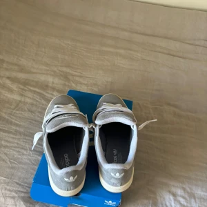 Adidas campus 00 - Bra skick, använda! Passar om man har storlek 42