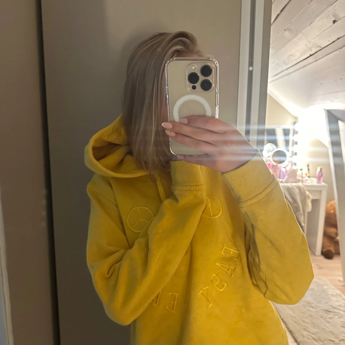 Gul hoodie från Ganni - 1