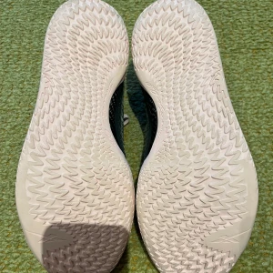 Serious Player Only player 1 plus ashes of rose - Serious Player Only player 1 plus ashes of rose. Storlek 47.5. Inclusive vanliga insoles + explosive insole som inte ingår när man köper skon. Använd i några månader.