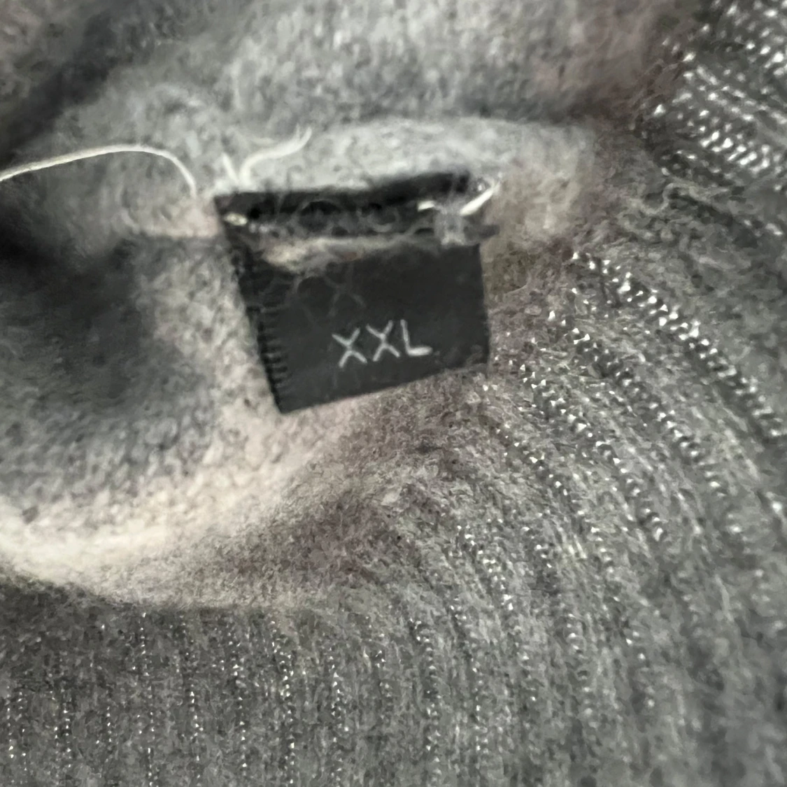 Grå polotröja i ull från Calvin Klein - 3